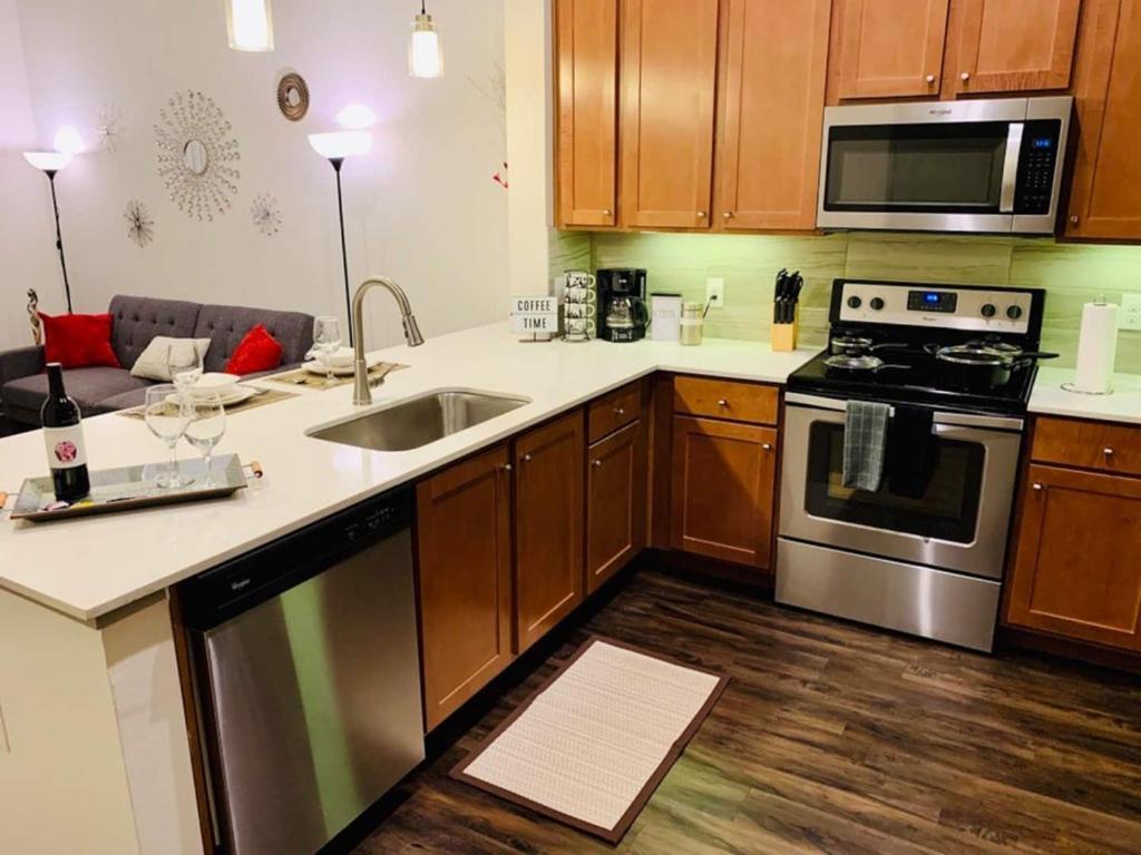 Downtown Apt Free Parking - Pool - Gym - Fully Kitchen Houston Extérieur photo