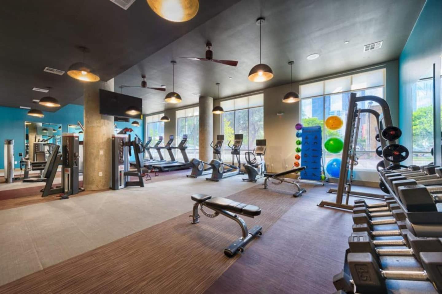 Downtown Apt Free Parking - Pool - Gym - Fully Kitchen Houston Extérieur photo